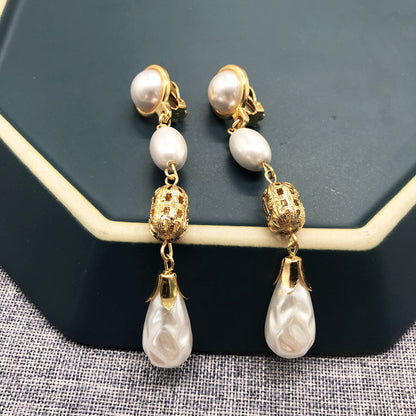 Retro White Pearl Earrings Earrings