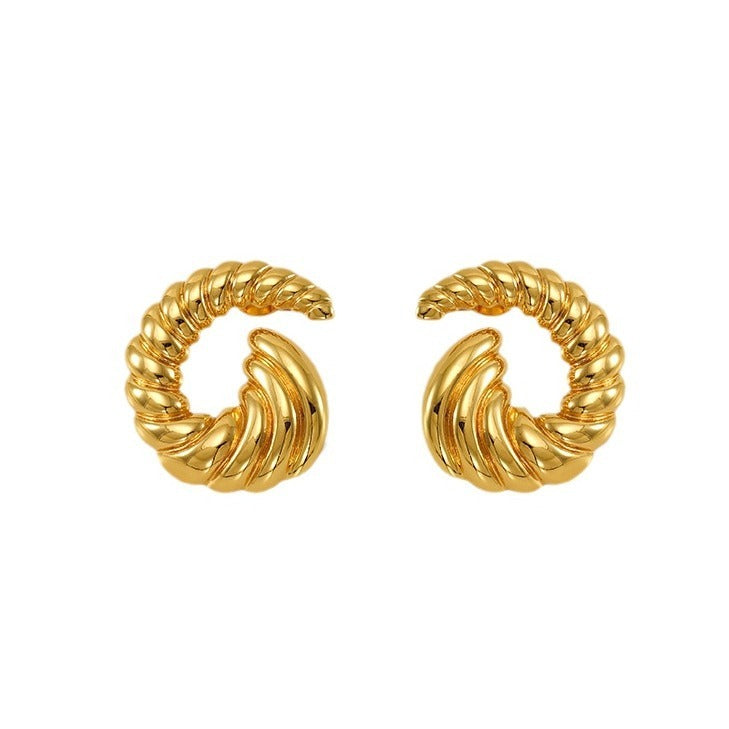 Simple Trendy Design Sense 18K Gold Non-fading Stud Earrings