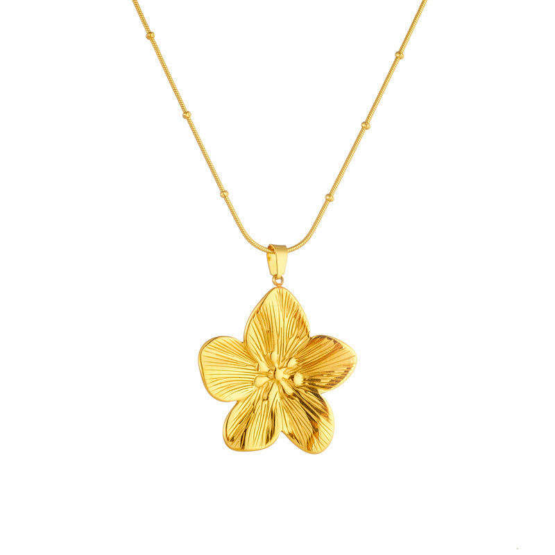 Fashion Minority Design Gold Plated Vintage Flower Necklace