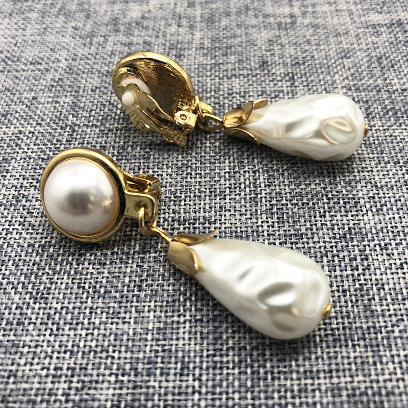 Retro White Pearl Earrings Earrings