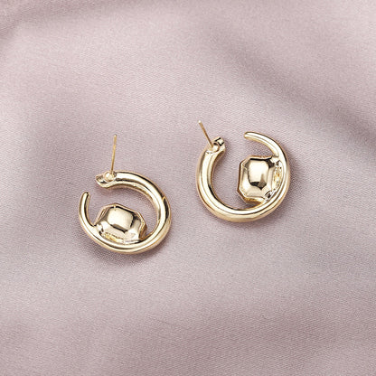 Romance Horn Earrings