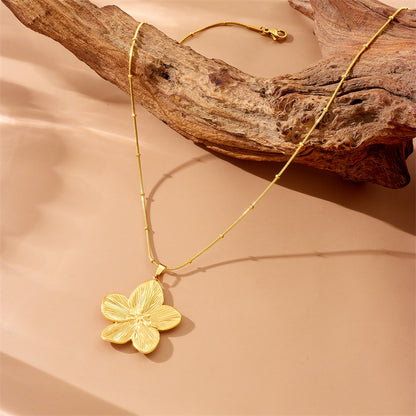 Fashion Minority Design Gold Plated Vintage Flower Necklace