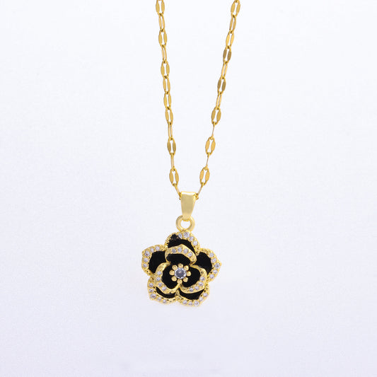 Temperament Black Rose Necklace