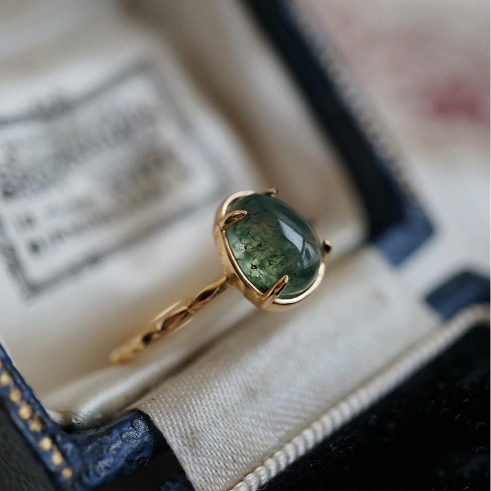 Seaweed Green Stone Water Drop Ring