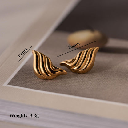 Tobacco Leaf Ear Stud