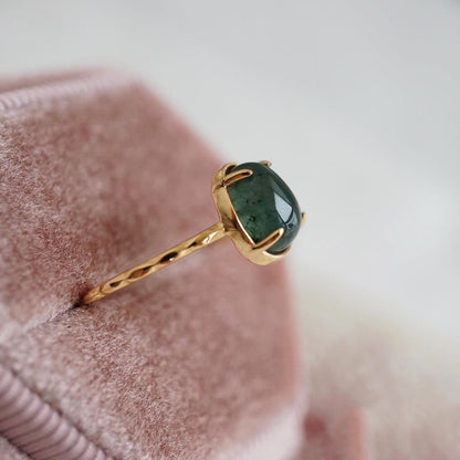 Seaweed Green Stone Water Drop Ring