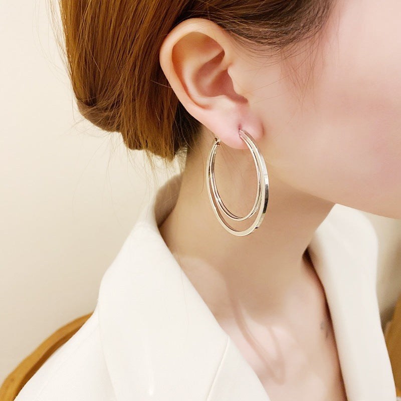 Round Orbit Earrings